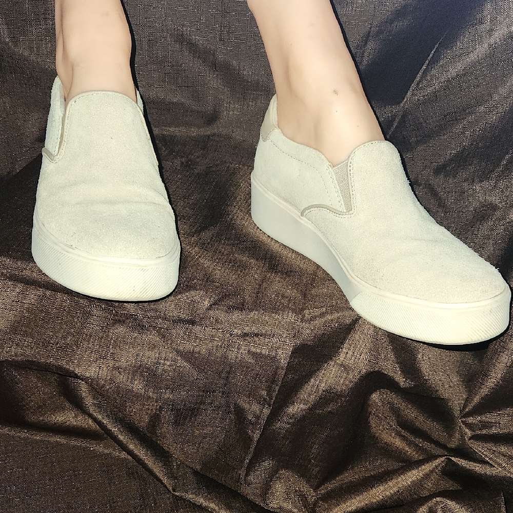 Naturalizer Cream Slip-On Sneakers